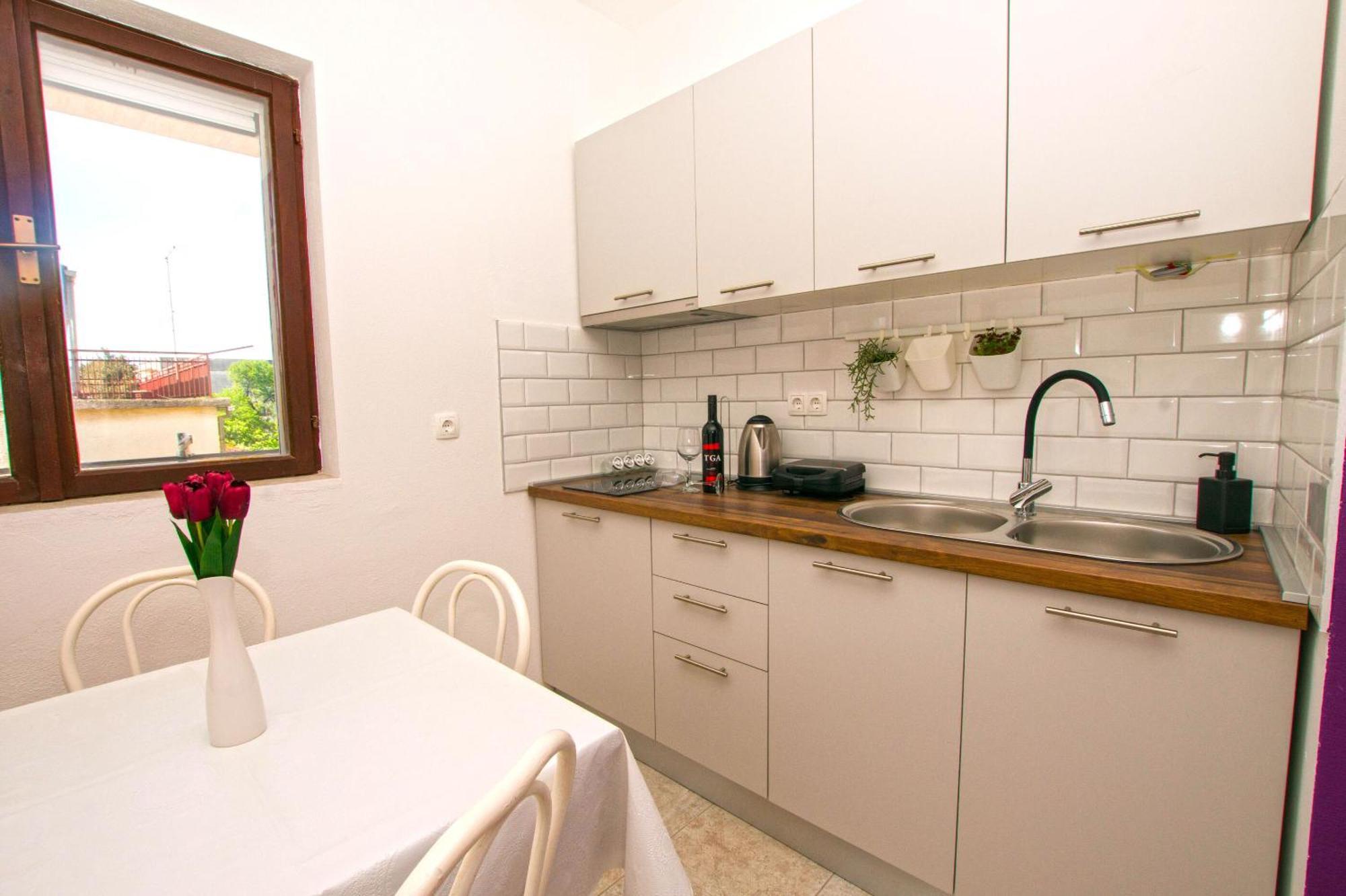 Apartments Dijana Pakoštane Exterior foto